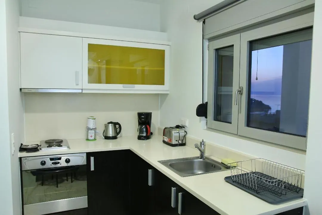 Vivian Art Apartments 레팀노 그리스